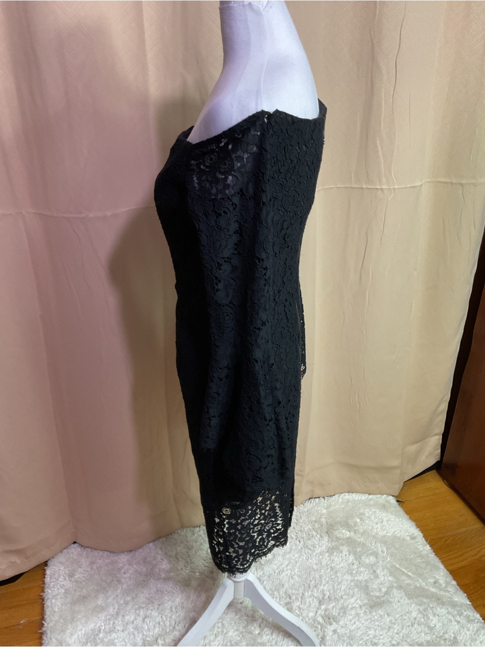 Bardot Solange Off Shoulder Lace Dress - Picture 6 of 14
